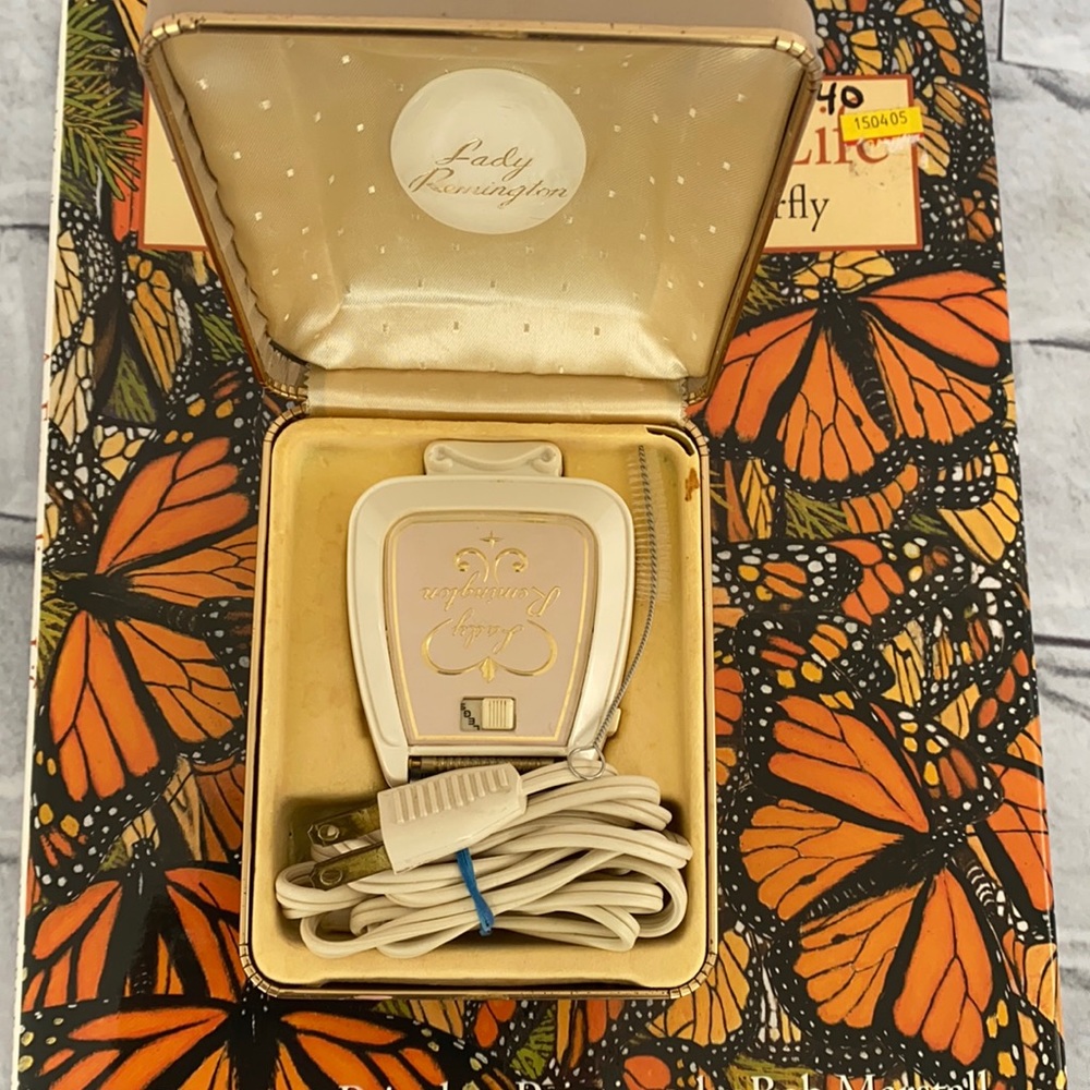 Lady Remington shaver vintage